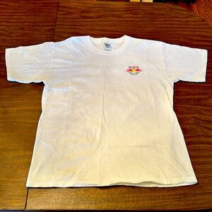 NY Red Bulls t-shirt - Gildan, white, men’s large, 100% cotton preshrunk